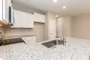 737 Grover Ln, Burlington, NC 27217 - Photo 9