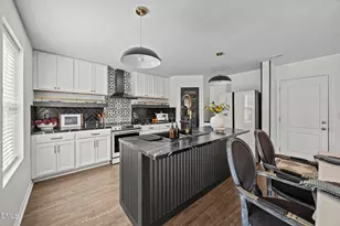 605 New Castle Ln, Spring Lake, NC 28390 - Photo 13