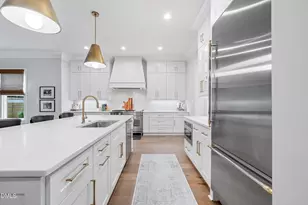 1304 Ivy Ln, Raleigh, NC 27609 - Photo 15