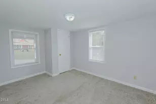 125 N Nash St, Hillsborough, NC 27278 - Photo 9