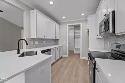 70 Livingston Lane, Zebulon, NC 27597 - Photo 5