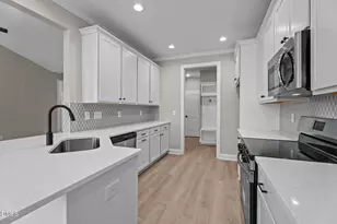 70 Livingston Ln, Zebulon, NC 27597 - Photo 5