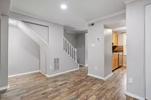 7715 Kingsberry Ct, Raleigh, NC 27615 - Photo 3