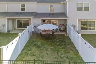 208 Chandler Ct, Sanford, NC 27330 - Photo 5