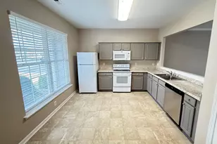 412 Canyon Lake Cir, Morrisville, NC 27560 - Photo 3