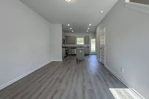 193 Courtside Dr, Dunn, NC 28334 - Photo 3