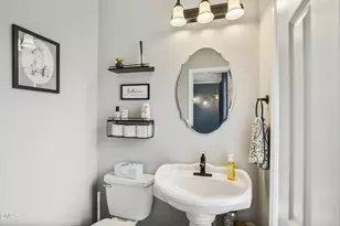 5548 Red Robin Rd, Raleigh, NC 27613 - Photo 9