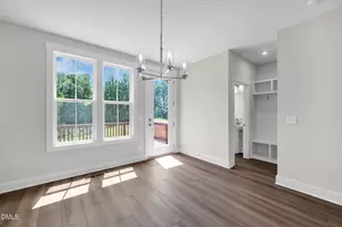 1013 Blackthorn Ln, Durham, NC 27703 - Photo 9