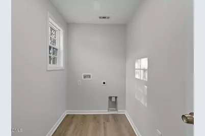 210 W Oak Street, Zebulon, NC 27597 - Photo 37