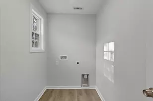 210 W Oak St, Zebulon, NC 27597 - Photo 37