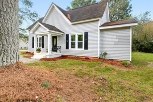 210 W Oak St, Zebulon, NC 27597 - Photo 3