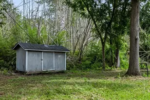 210 W Oak St, Zebulon, NC 27597 - Photo 41