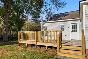 210 W Oak St, Zebulon, NC 27597 - Photo 25