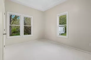 210 W Oak St, Zebulon, NC 27597 - Photo 35