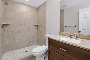 210 W Oak St, Zebulon, NC 27597 - Photo 31