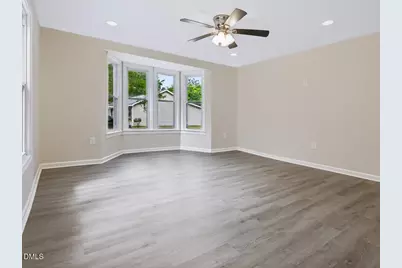 210 W Oak Street, Zebulon, NC 27597 - Photo 13
