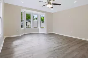 210 W Oak St, Zebulon, NC 27597 - Photo 13