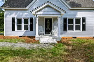 210 W Oak St, Zebulon, NC 27597 - Photo 5