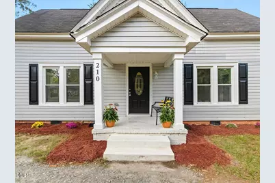 210 W Oak Street, Zebulon, NC 27597 - Photo 5