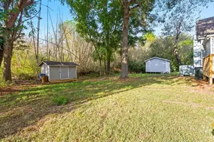 210 W Oak St, Zebulon, NC 27597 - Photo 39