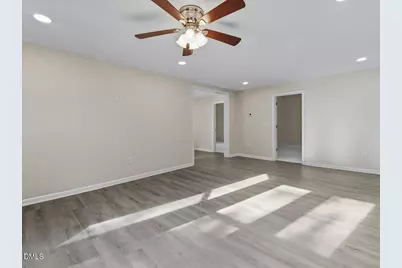 210 W Oak Street, Zebulon, NC 27597 - Photo 11