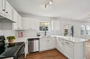 8005 Caliber Woods Dr, Raleigh, NC 27616 - Photo 11