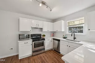 8005 Caliber Woods Dr, Raleigh, NC 27616 - Photo 13