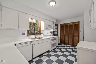 2713 Salisbury Plain, Raleigh, NC 27613 - Photo 15