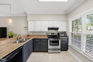 1404 Governors Ct, Raleigh, NC 27604 - Photo 9