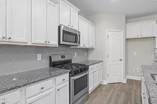 503 Boulderbrook Pkwy, Sanford, NC 27330 - Photo 9