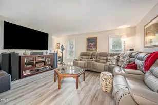 821 White Daisies Ct, Raleigh, NC 27610 - Photo 3