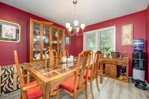 821 White Daisies Ct, Raleigh, NC 27610 - Photo 5