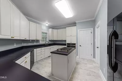 208 Adams Court, Clayton, NC 27520 - Photo 7