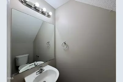 8102 Farmlea Circle, Raleigh, NC 27616 - Photo 9