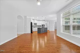 609 Crooked Pine Dr, Cary, NC 27519 - Photo 15