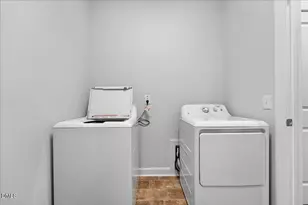 609 Crooked Pine Dr, Cary, NC 27519 - Photo 37