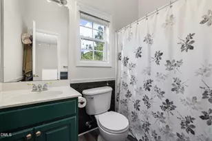 6901 Middleboro Dr, Raleigh, NC 27612 - Photo 31