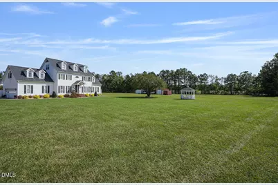 121 Erwin Avenue, Erwin, NC 28339 - Photo 5