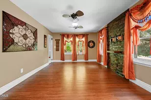 2007 Sunnybrook Dr, Burlington, NC 27215 - Photo 11