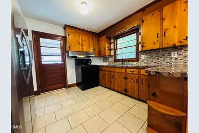 906 Abbott Street, Henderson, NC 27536 - Photo 7