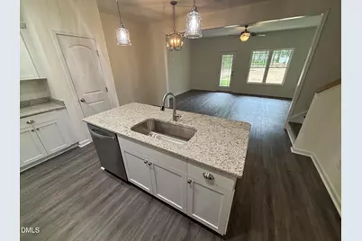 606 S Blackmon Street, Benson, NC 27504 - Photo 3