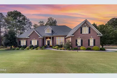 512 W Franklin Street, Zebulon, NC 27597 - Photo 1