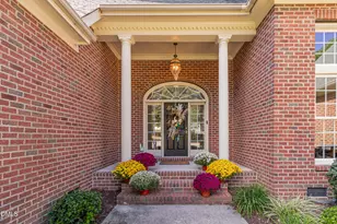 512 W Franklin St, Zebulon, NC 27597 - Photo 5