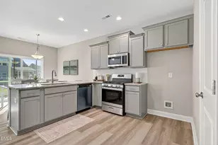 3221 Carnoustie Ct, Fayetteville, NC 28306 - Photo 9