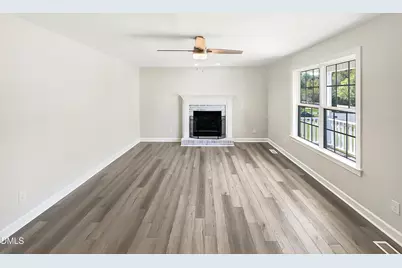 416 Hunter Way, Clayton, NC 27520 - Photo 3