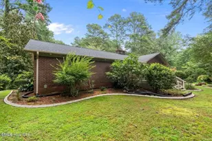 1705 Lord Ashley Dr, Sanford, NC 27330 - Photo 3