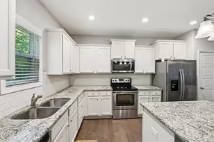 112 Edgefield St, Clayton, NC 27520 - Photo 9