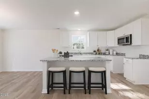 32 Littlefield Ln, La Grange, NC 28551 - Photo 17