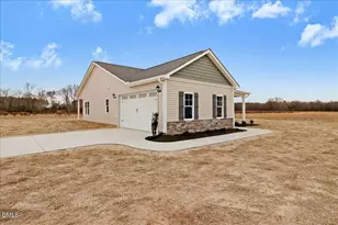 401 Creeks Edge Dr, Pikeville, NC 27863 - Photo 5