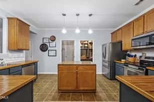 218 River Hills Dr, Clayton, NC 27527 - Photo 1